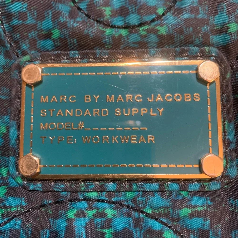 Marc by Marc Jacobs Teal and Black Quilted Laptop Case - Picture 2 of 4